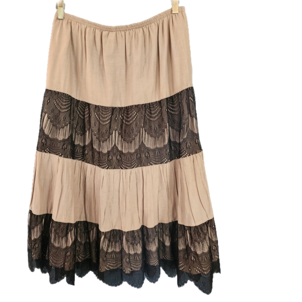 Style & CO. brown Boho tiered peasant skirt with black lace detailing size M - Picture 3 of 4